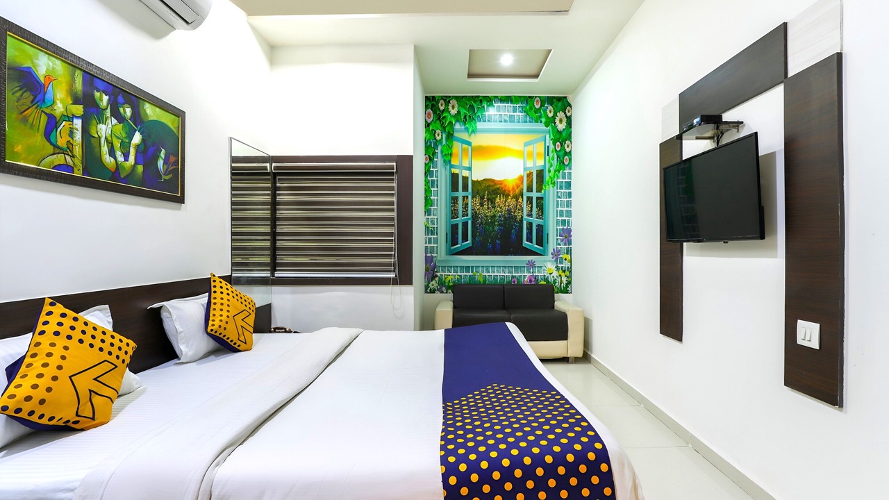 Photo of Bedroom in Rajkot