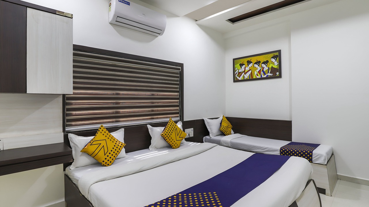 Photo of Bedroom in Rajkot
