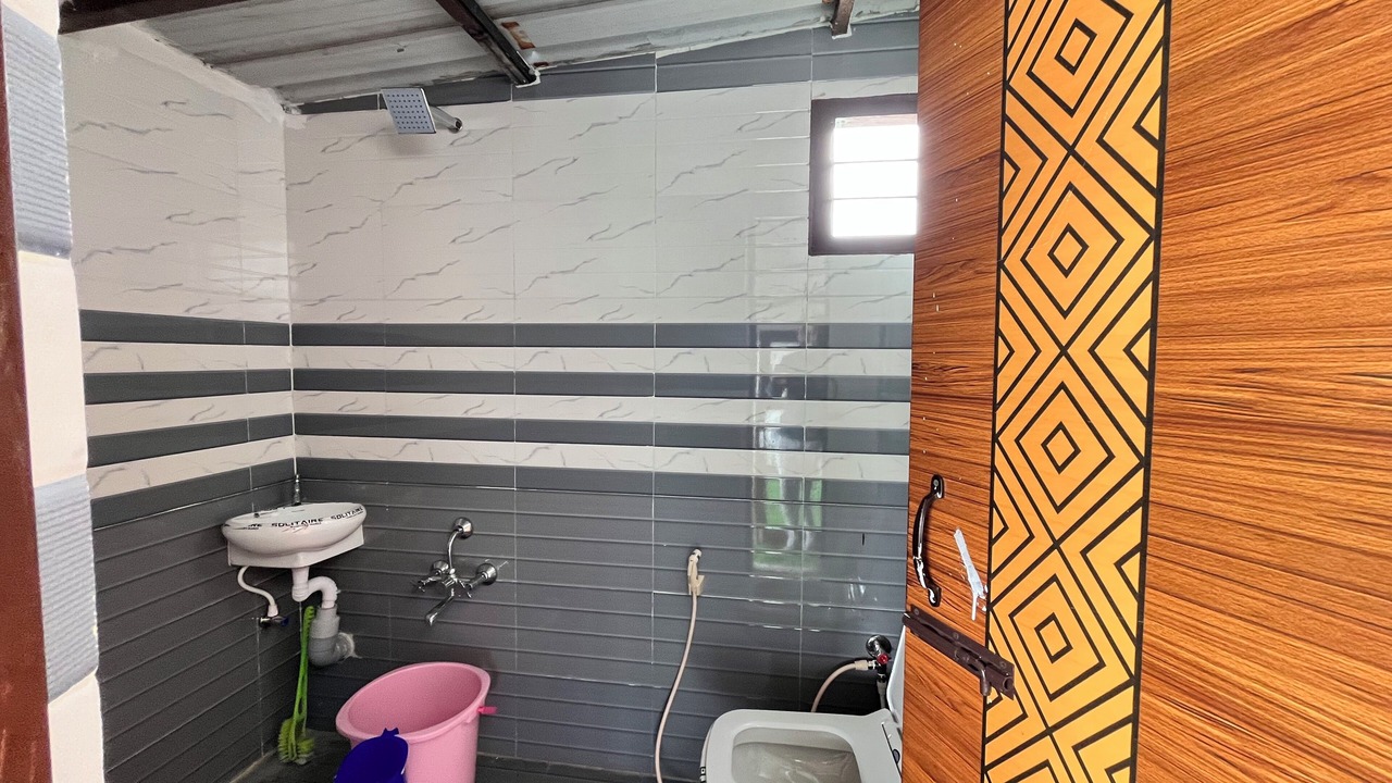 Photo of Bathroom in Vattakanal