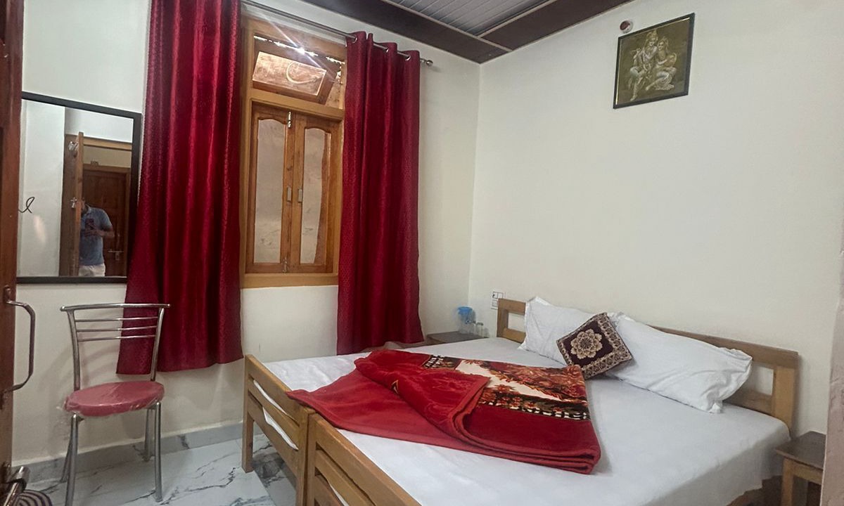 Photo of Bedroom in Uttarkashi