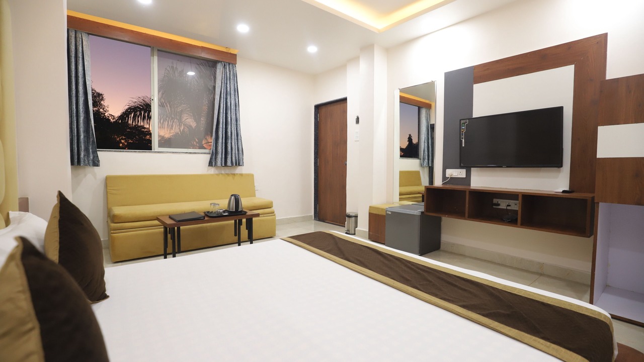 Photo of Bedroom in Hoshangabad