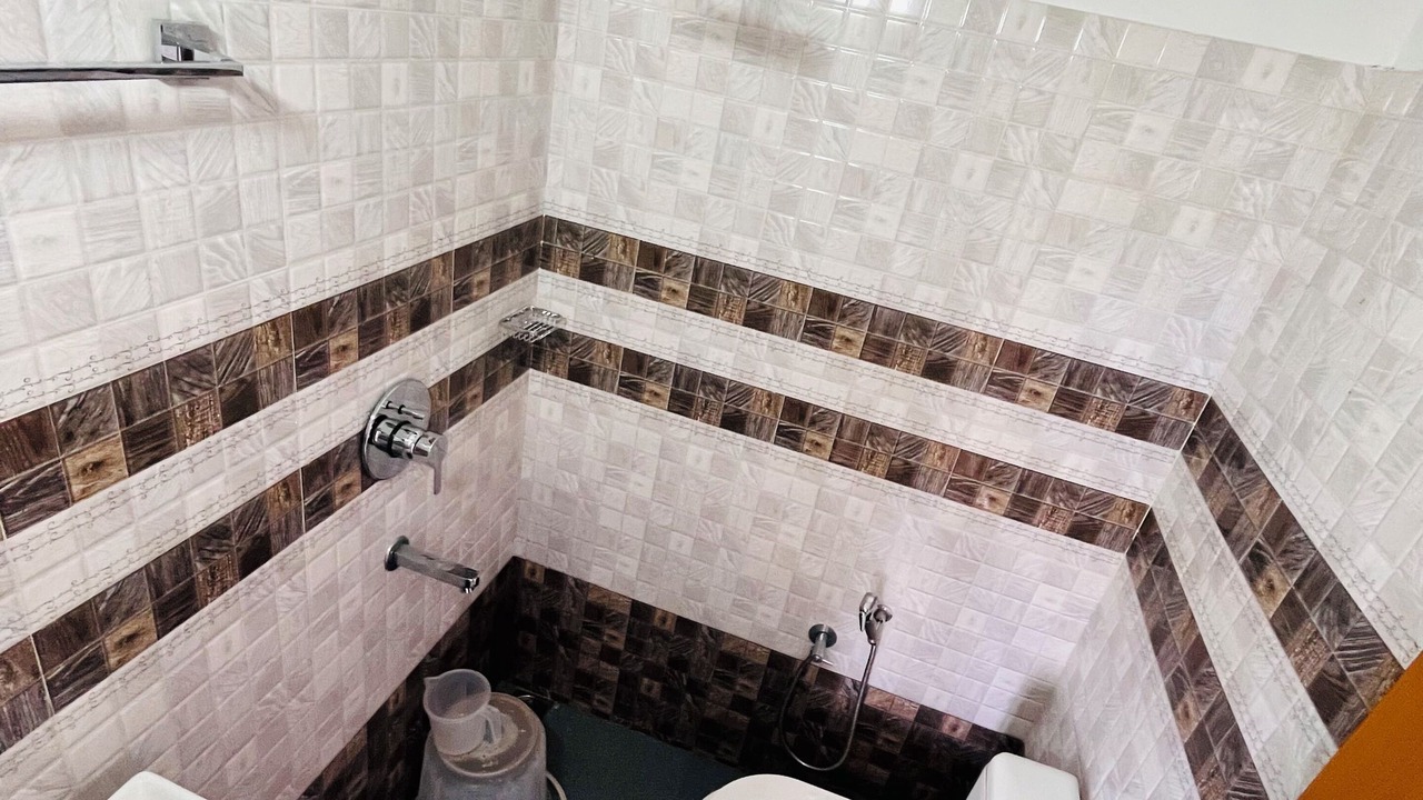 Photo of Bathroom in Moolakadai