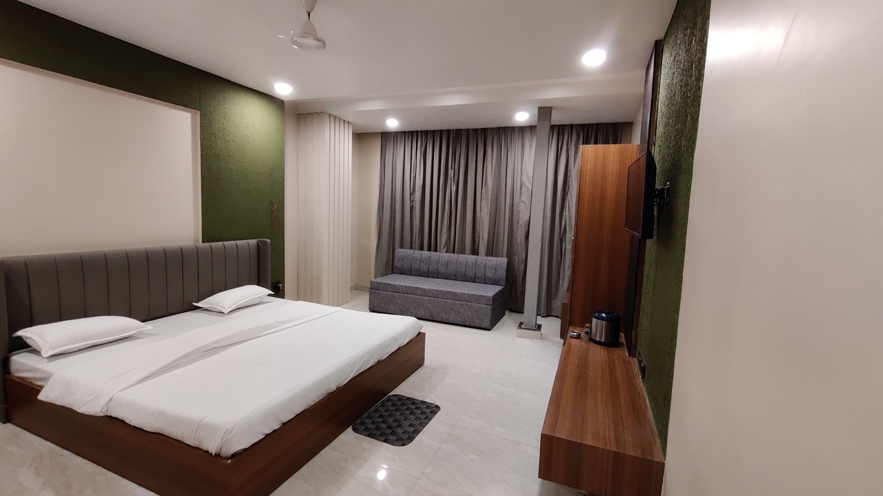Photo of Bedroom in Pachmarhi