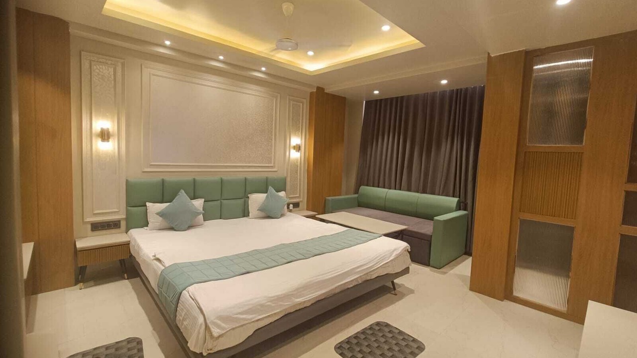 Photo of Bedroom in Pachmarhi