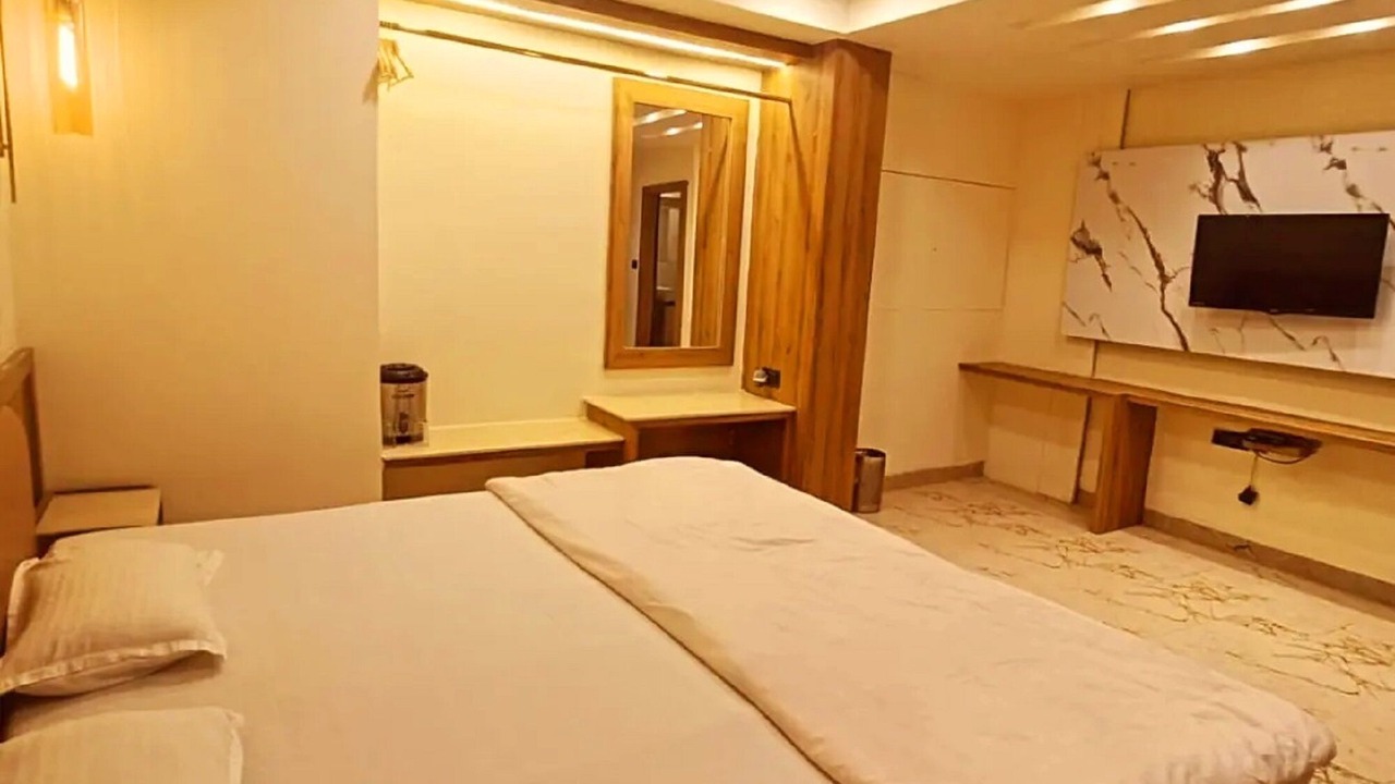 Photo of Bedroom in Pachmarhi