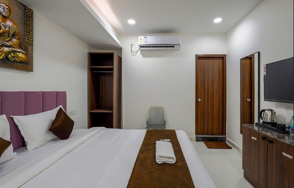 Photo of Bedroom in Thousand Lights