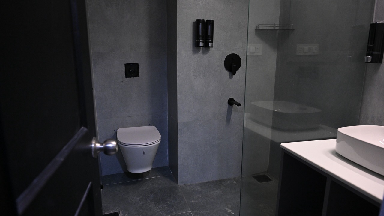 Photo of Bathroom in Dwaraka Nagar