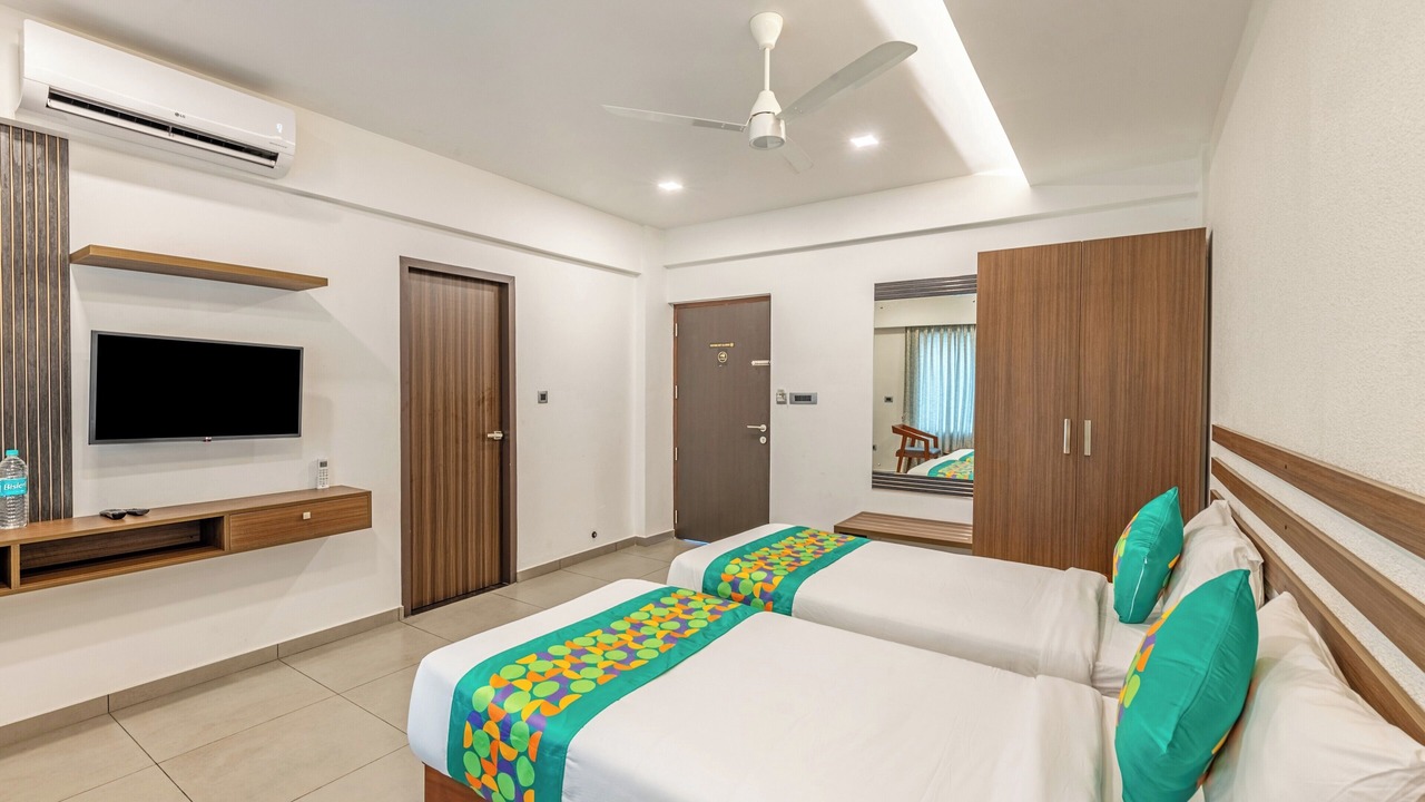 Photo of Bedroom in Thampanoor