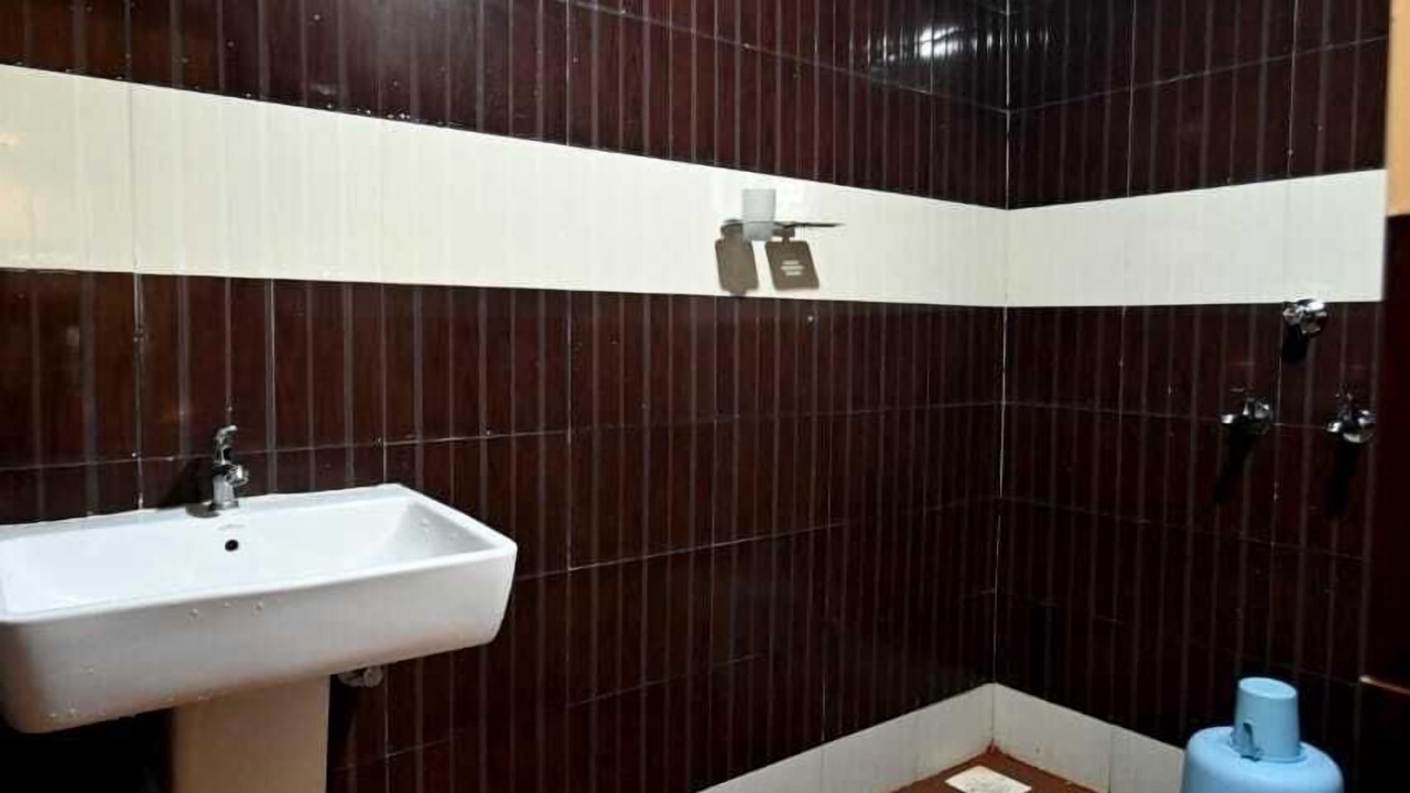 Photo of Bathroom in Murudeshwara