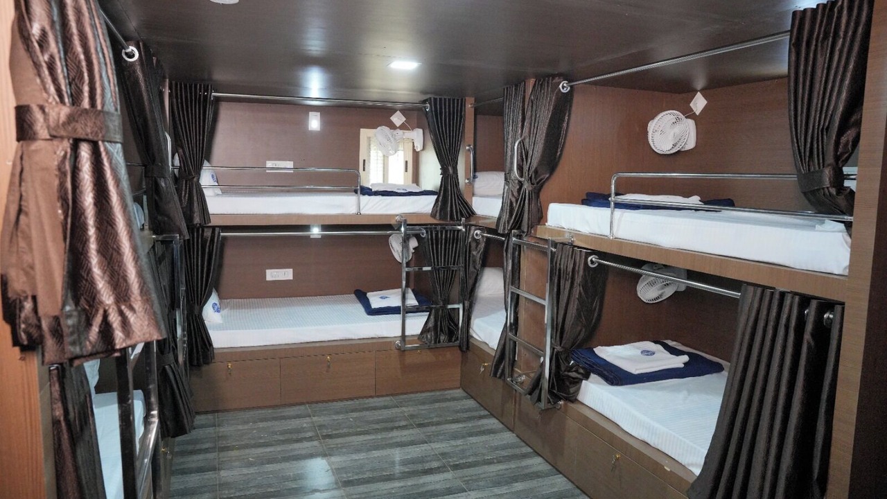 Photo of Livingroom in Murudeshwara
