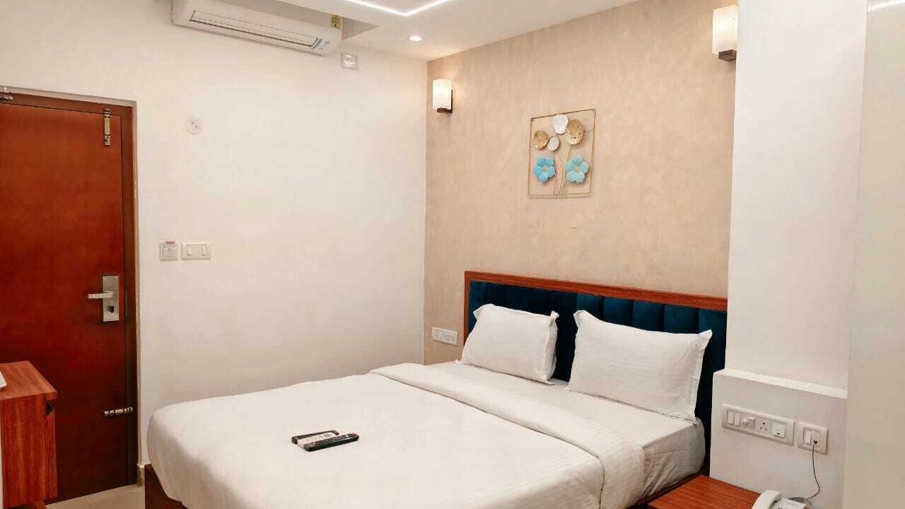 Photo of Bedroom in Thousand Lights
