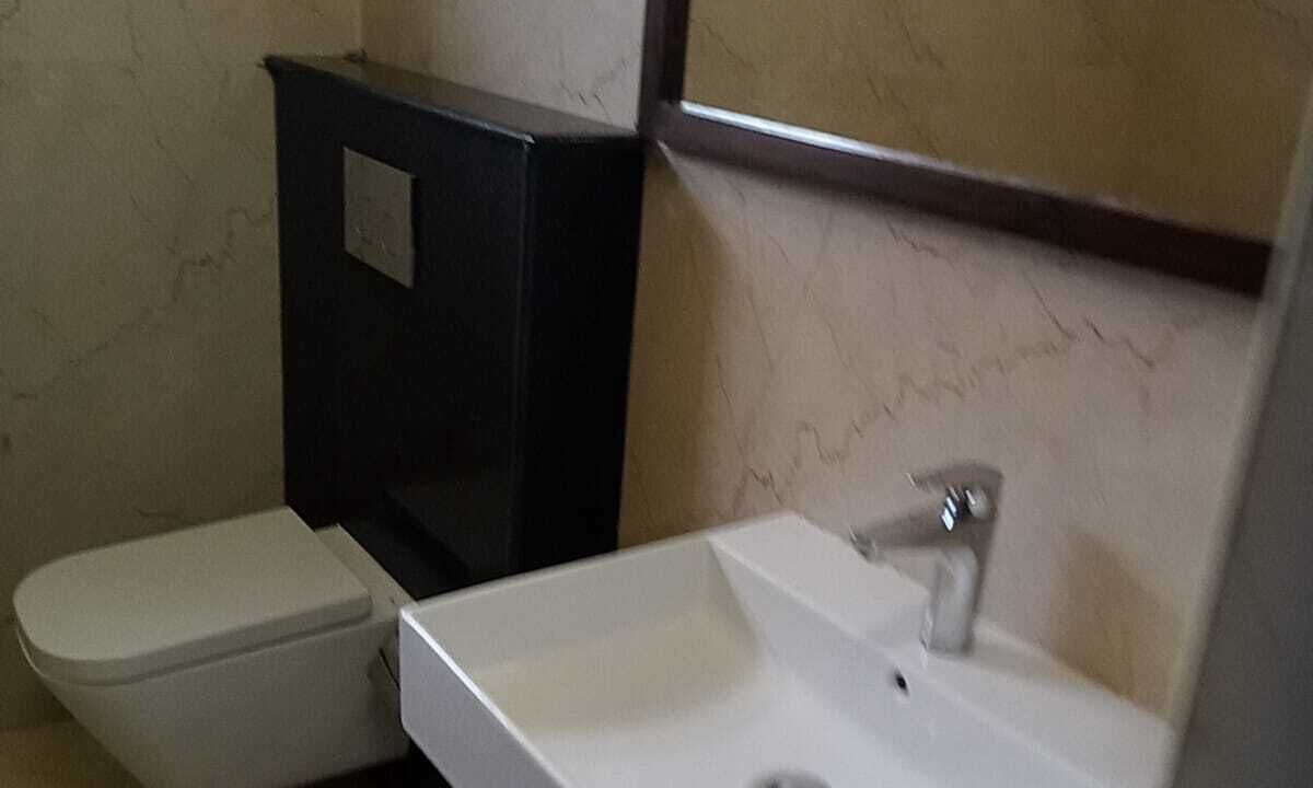 Photo of Bathroom in Semmencherry