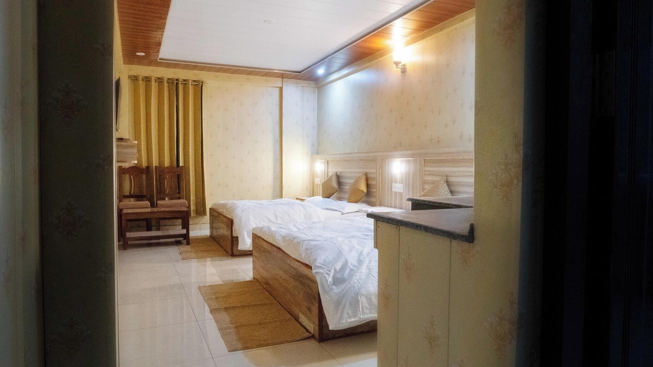Photo of Bedroom in Badrinath