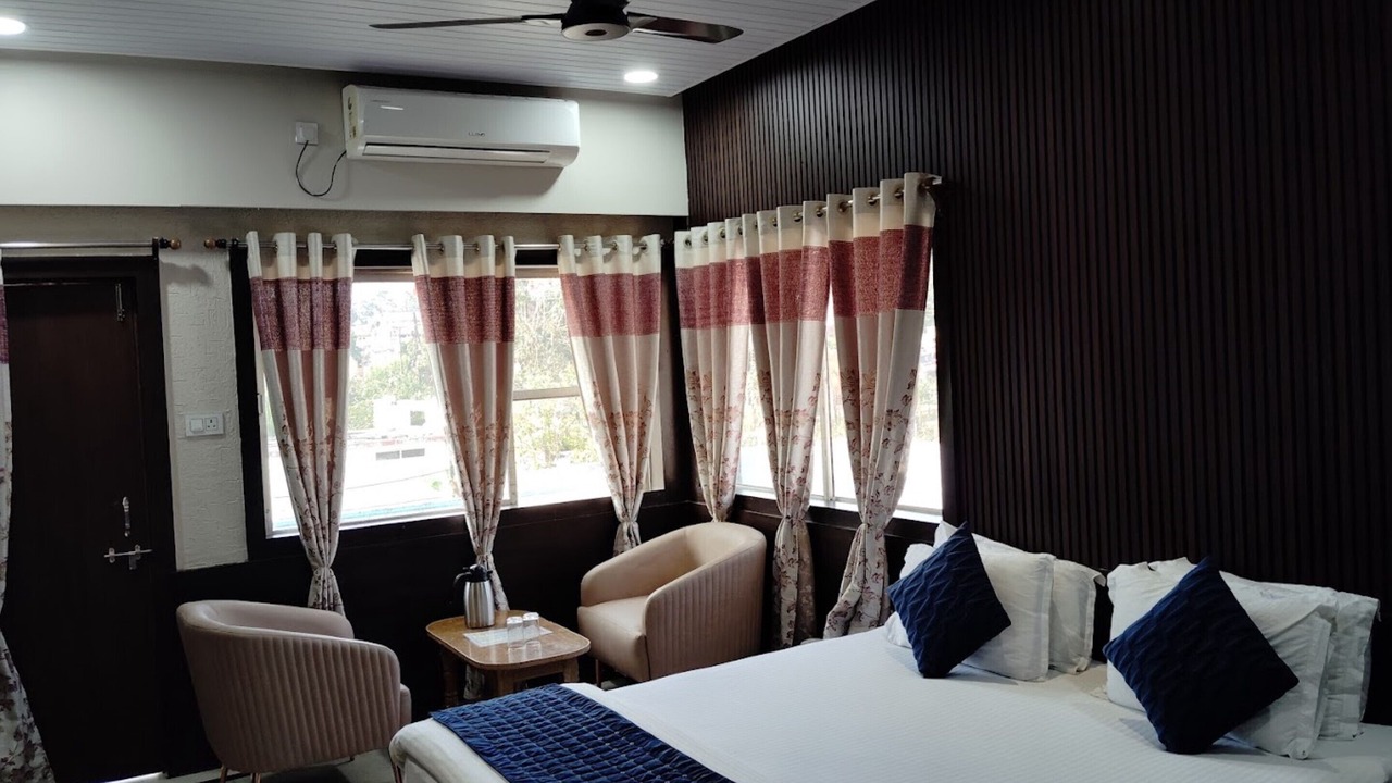 Photo of Bedroom in Amarkantak