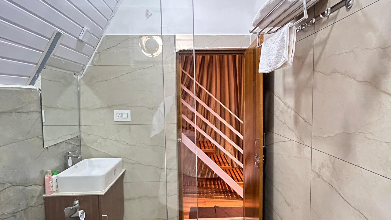 Photo of Bathroom in Heggadadevankote