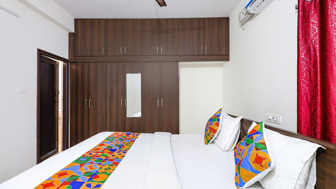 Photo of Bedroom in Srikalahasti
