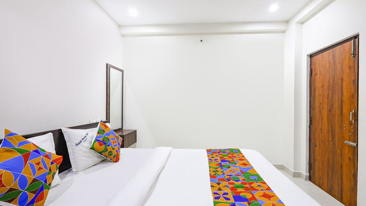 Photo of Bedroom in Srikalahasti