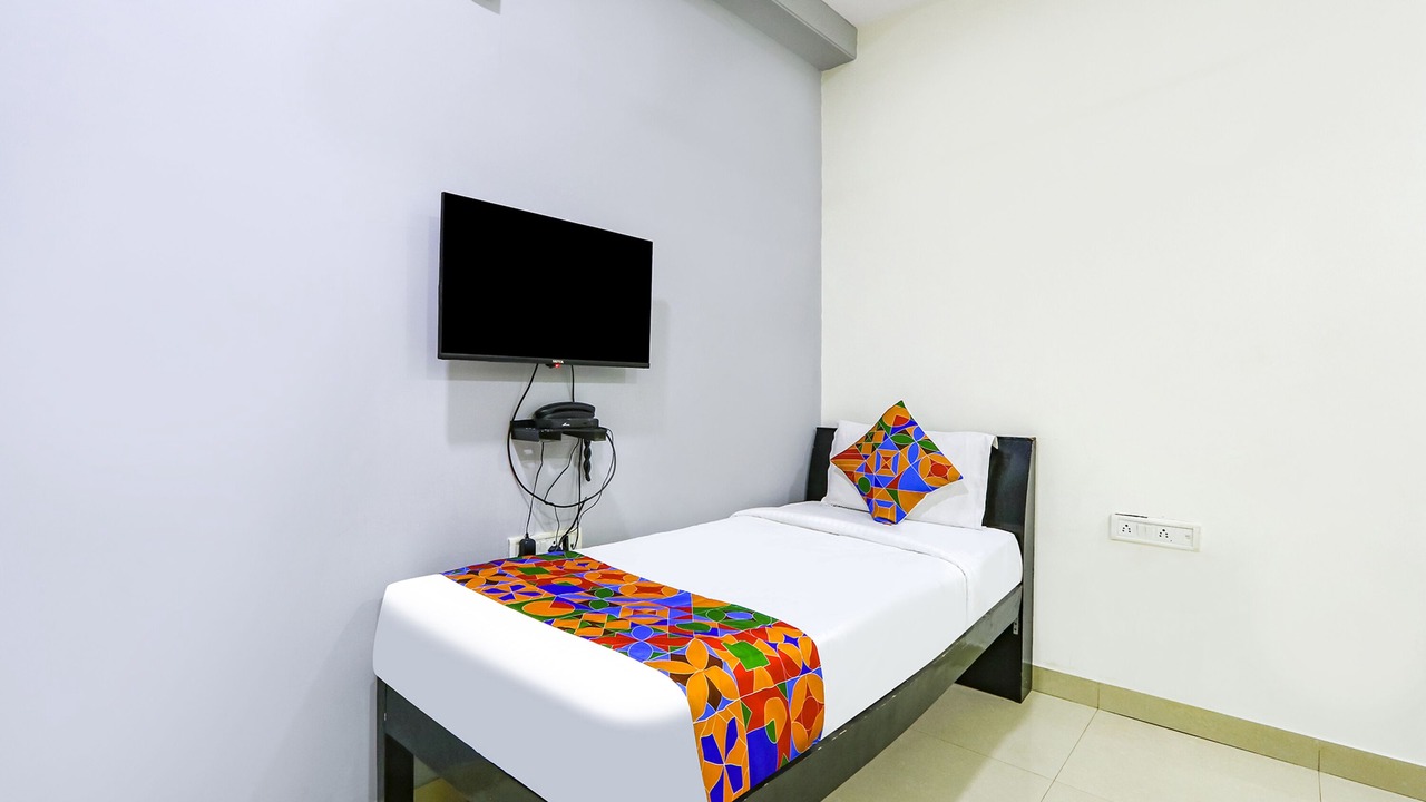 Photo of Bedroom in Kukatpally Housing Board Colony