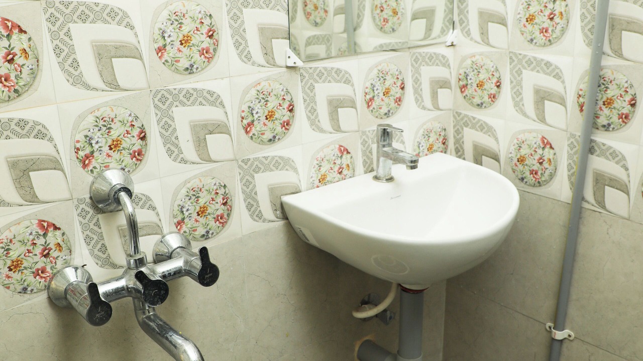 Photo of Bathroom in Adyar