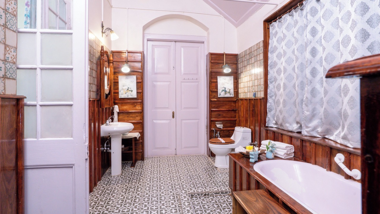 Photo of Bathroom in Neora