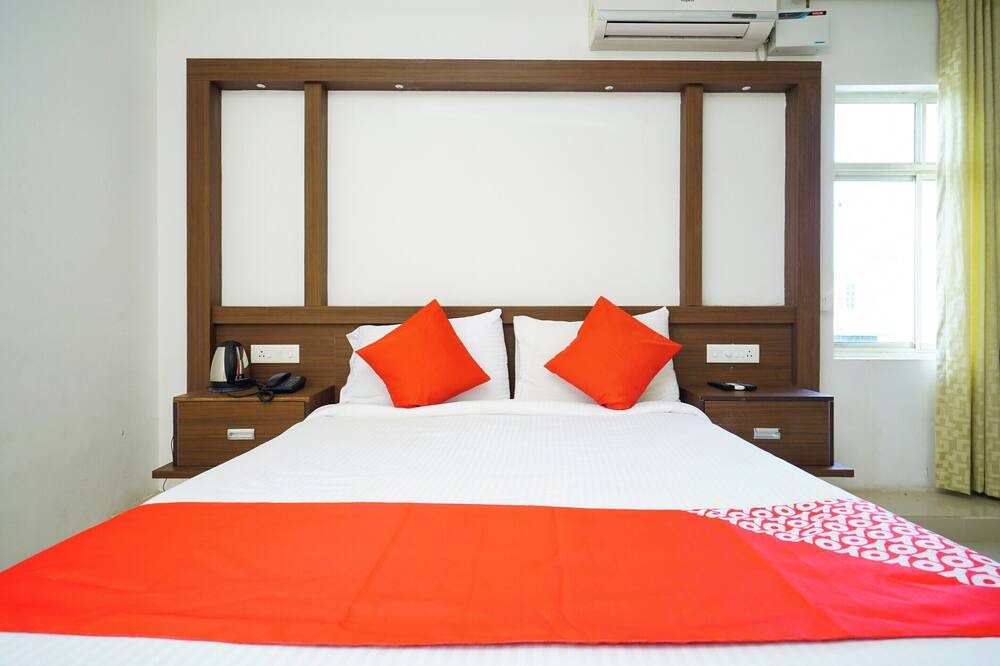 Photo of Bedroom in Thiruvananthapuram