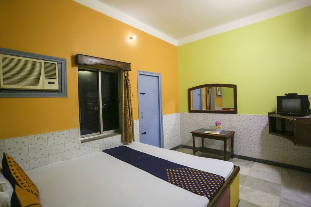 Photo of Bedroom in Tarapith