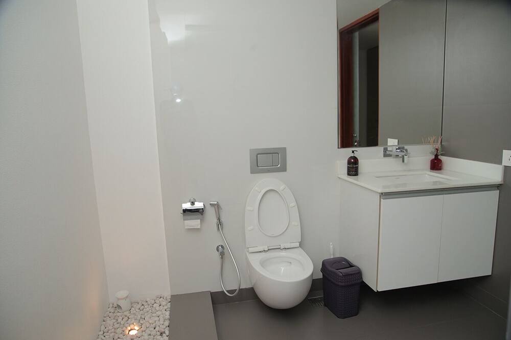 Photo of Bathroom in Chirayinkil