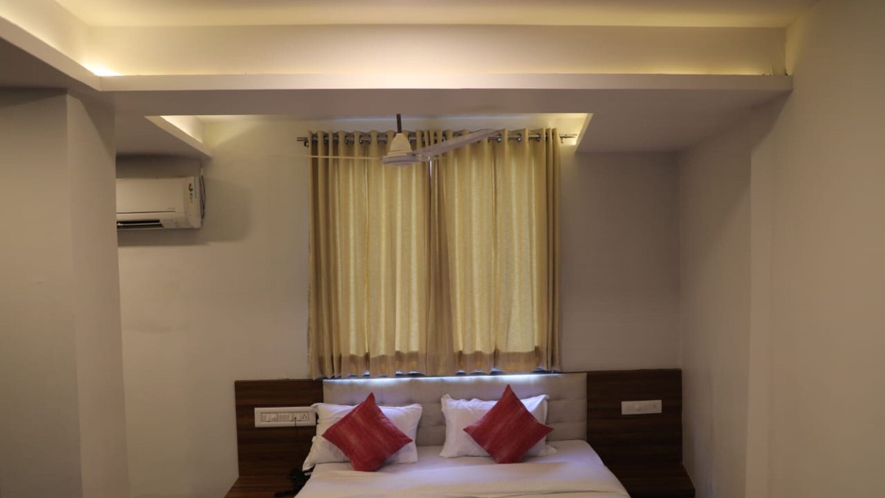 Photo of Bedroom in Mahesana