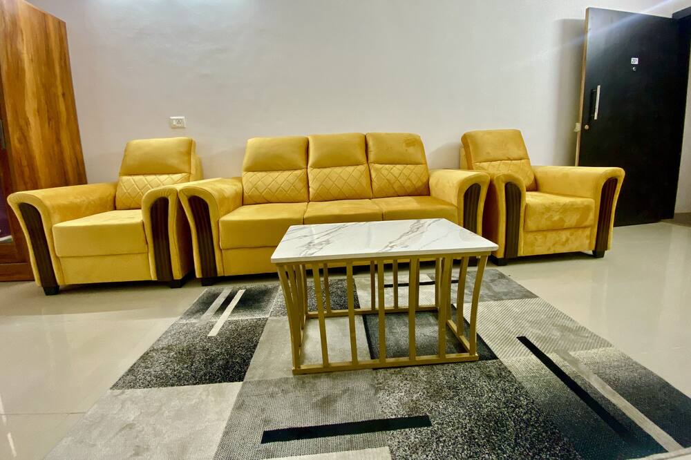 Photo of Livingroom in Pune