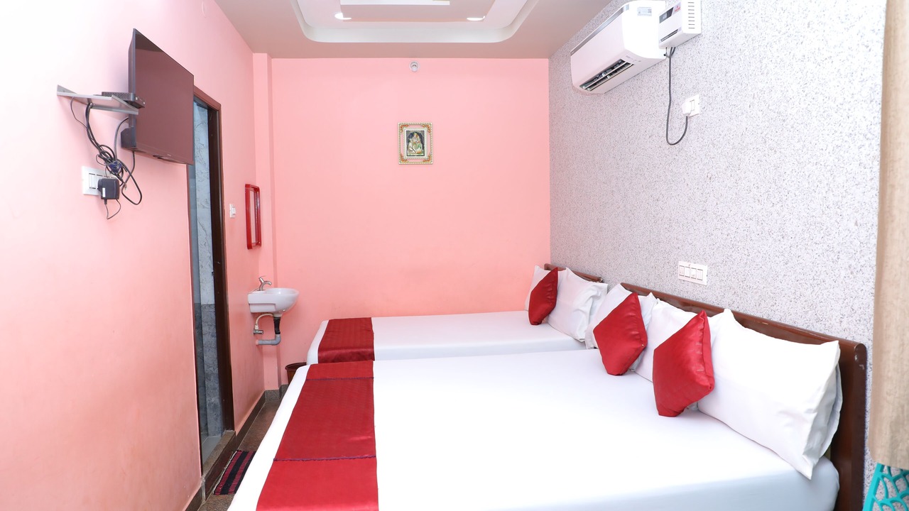Photo of Bedroom in Srikalahasti
