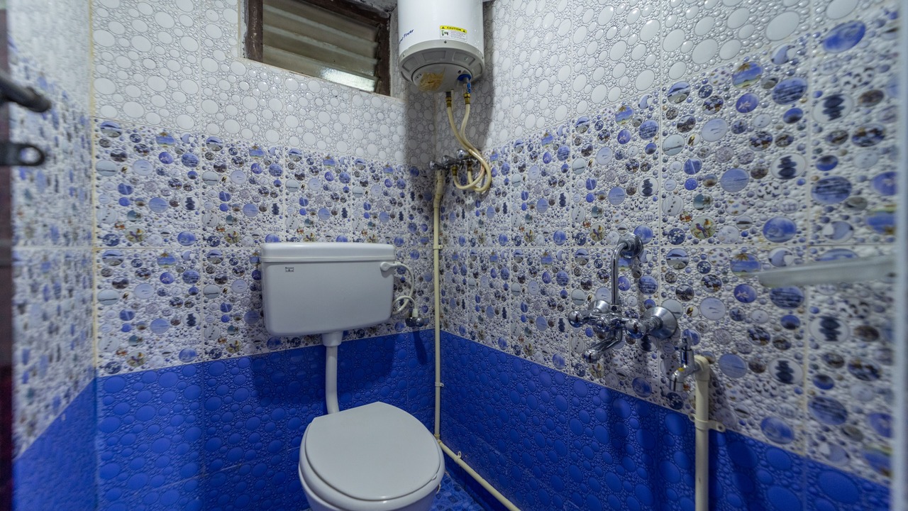 Photo of Bathroom in Valparai