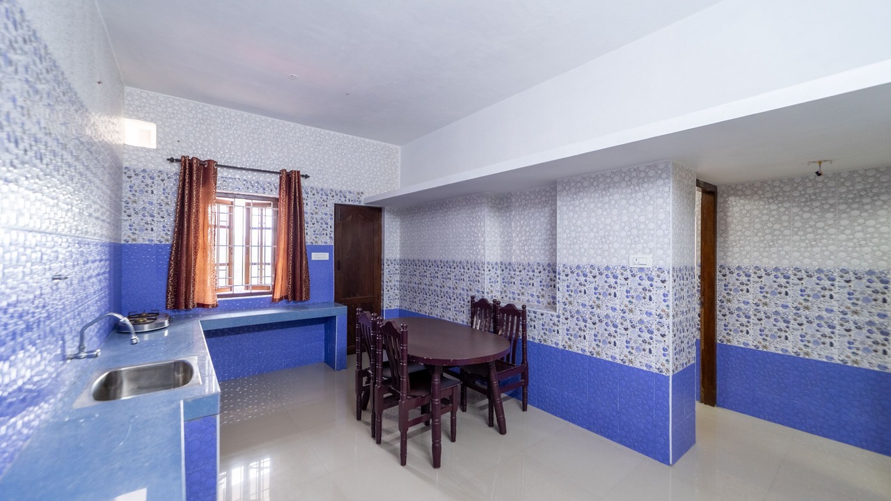 Photo of Bedroom in Valparai