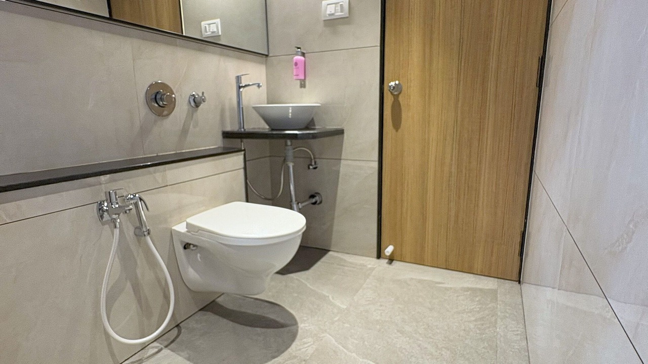 Photo of Bathroom in Hampankatta