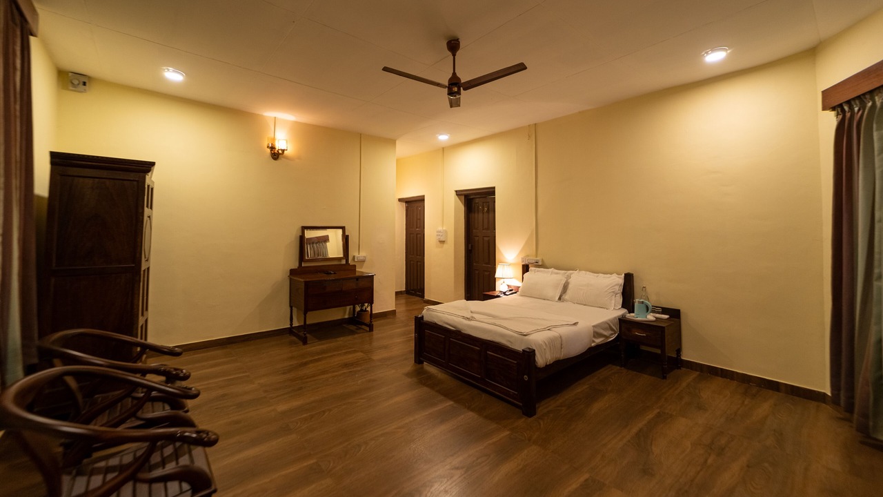 Photo of Bedroom in Valparai