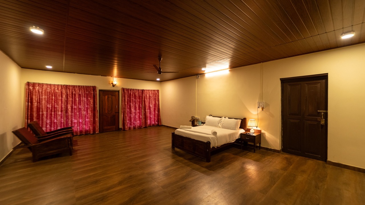Photo of Bedroom in Valparai