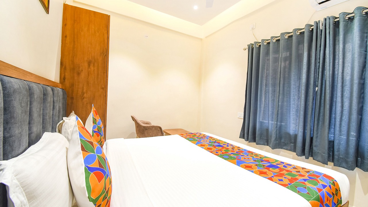 Photo of Bedroom in Tarapith