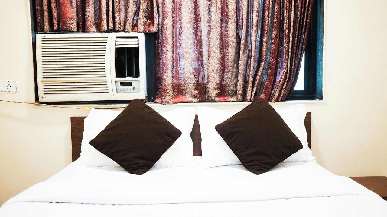 Photo of Bedroom in Amarnath