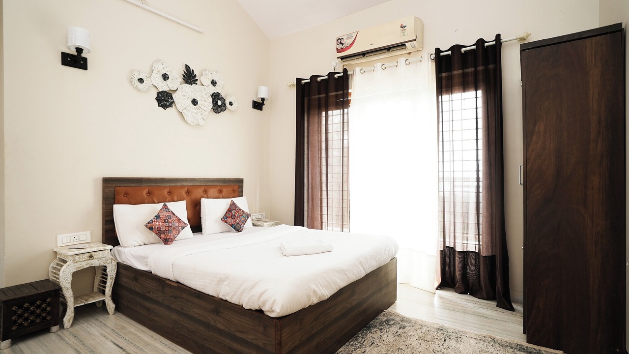 Photo of Bedroom in Mahabaleshwar