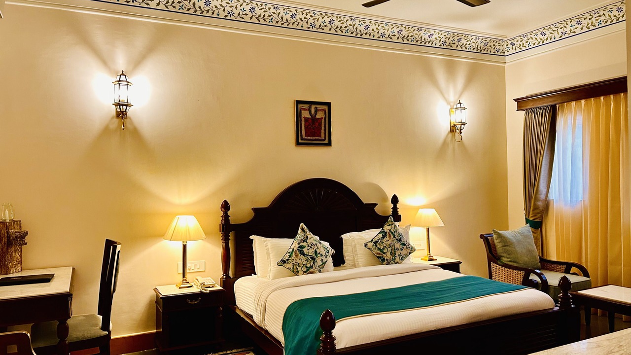 Photo of Bedroom in Desuri