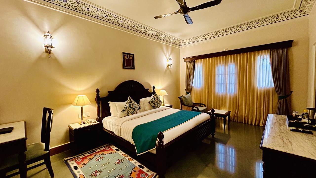 Photo of Bedroom in Desuri