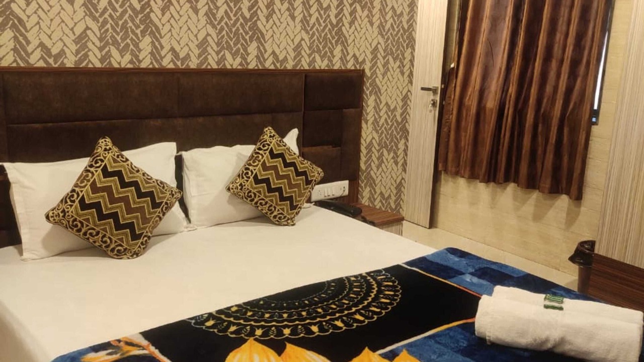 Photo of Bedroom in Kandiwali West