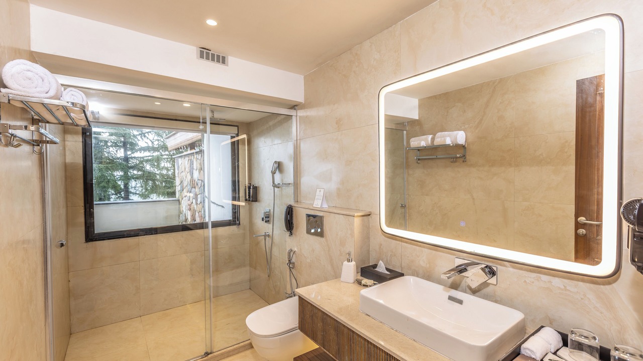 Photo of Bedroom in The Mall Road