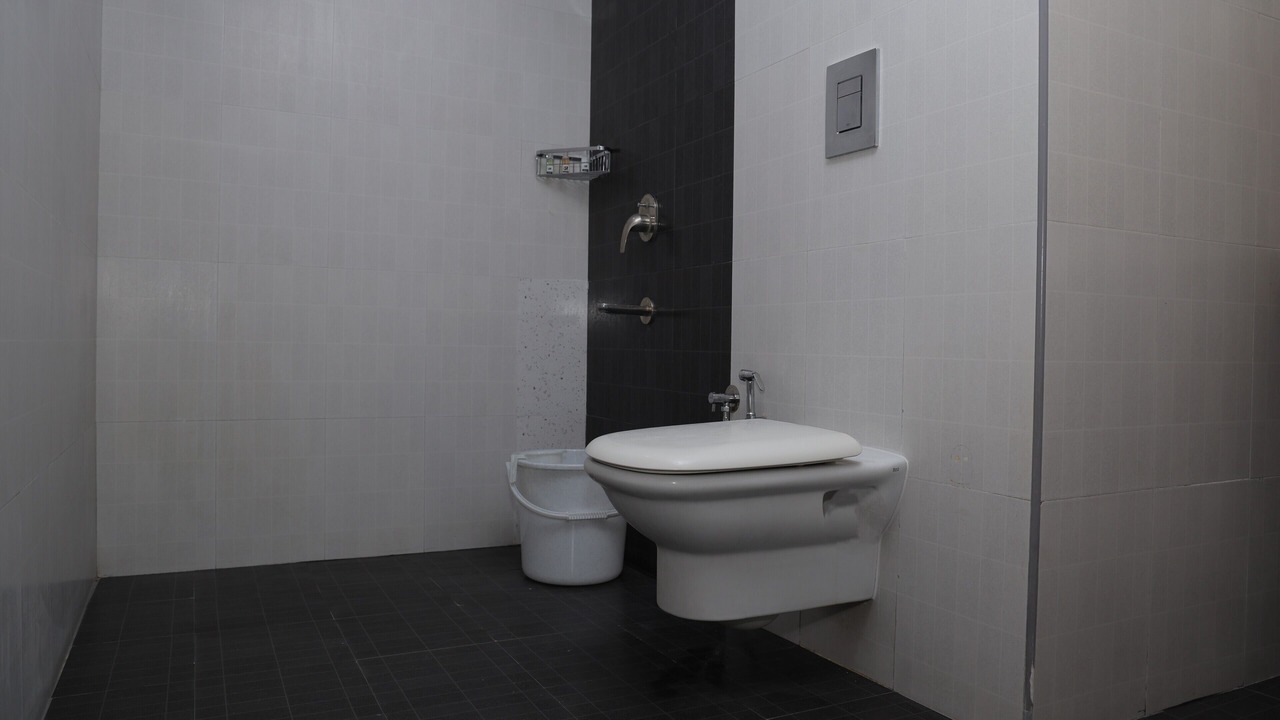 Photo of Bathroom in Palani