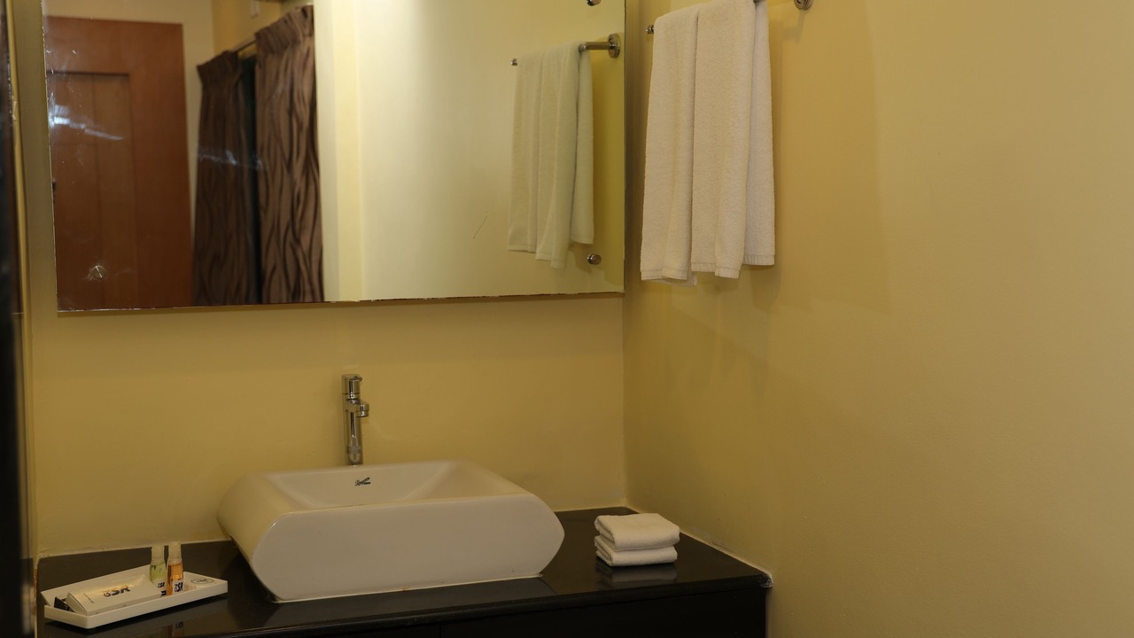 Photo of Bathroom in Palani