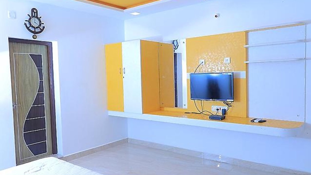 Photo of Bedroom in Koonimedu