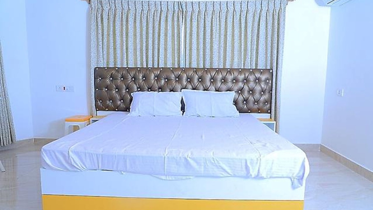 Photo of Bedroom in Koonimedu