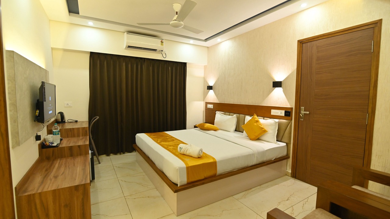 Photo of Bedroom in Adyar