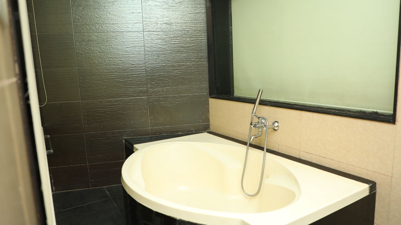 Photo of Bathroom in Ratnagiri