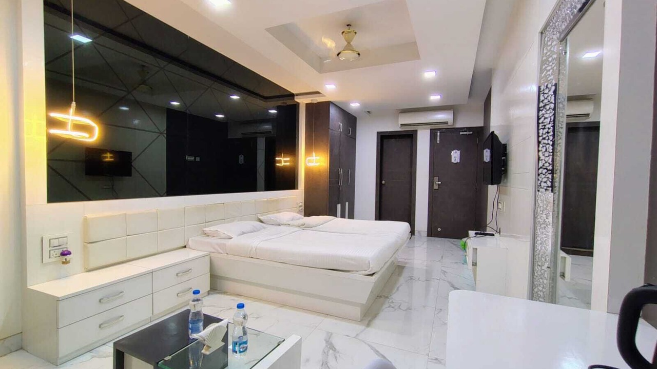 Photo of Bedroom in Ratnagiri