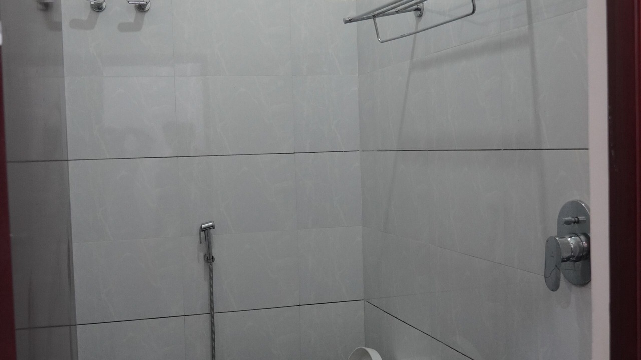 Photo of Bathroom in Tindivanam